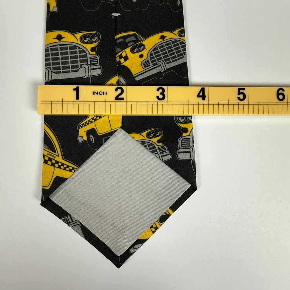 Vintage Ralph Marlin Taxi Cabs Necktie 1996 Yellow Cab Novelty Tie Made USA